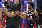 终于支棱起来了！米切尔季后赛8次40+并列现役第5